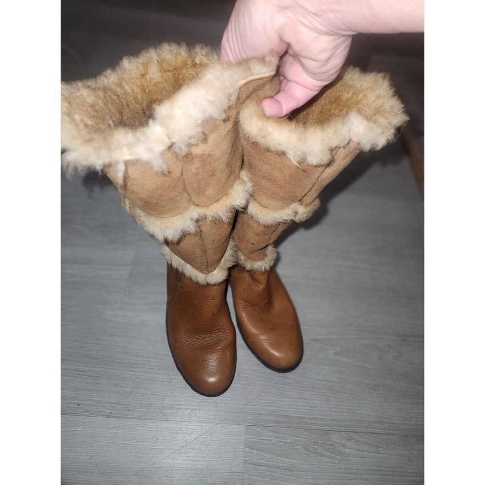 Born W5197 H6 Women Tan Leather Shearling Trim Mid-Calf Wedge Boots Size 8/39 - Picture 6 of 8